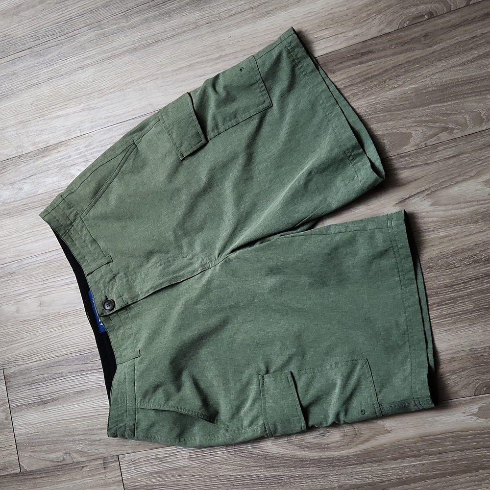 Arizona Flex Hybrid Lightweight Shorts Men's 32 Green Cargo Swim Casual Shorts